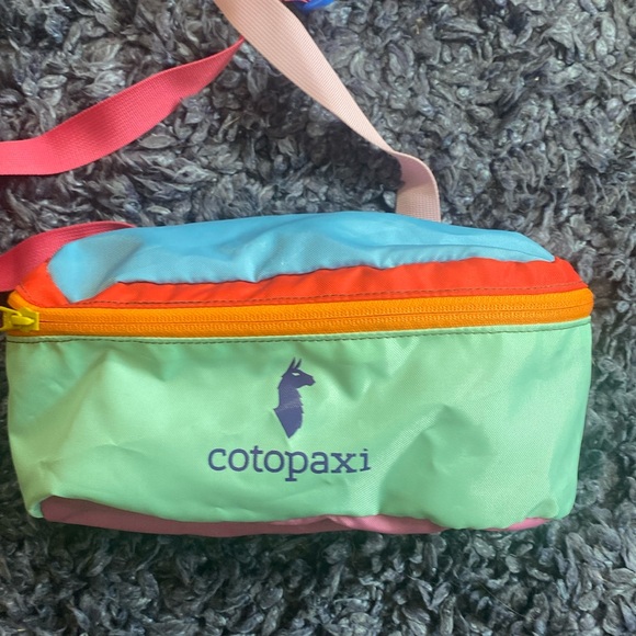 Cotopaxi belt bag new without tags - Picture 1 of 3